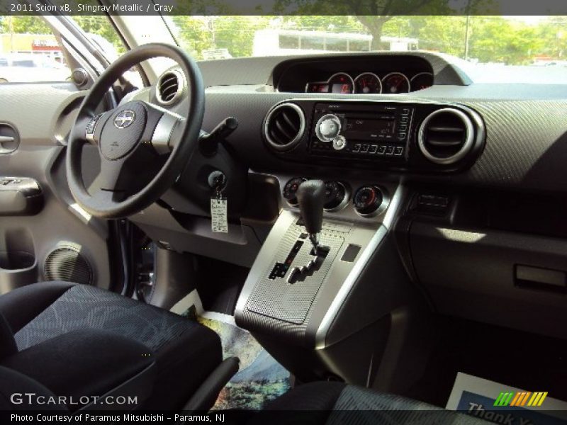 Stingray Metallic / Gray 2011 Scion xB