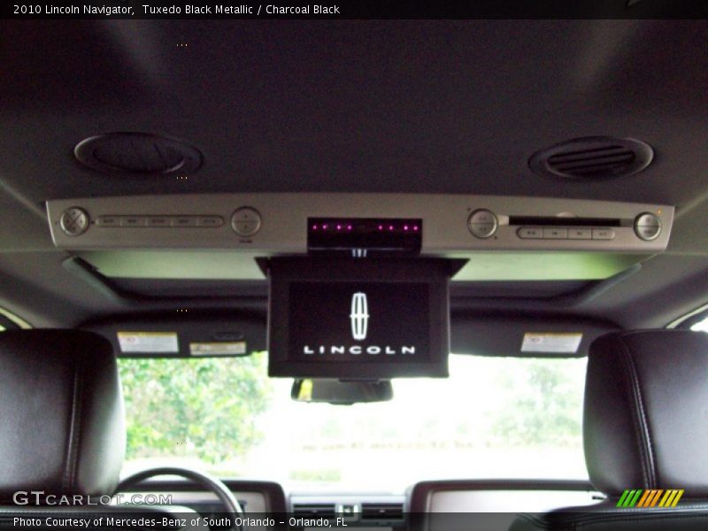 Tuxedo Black Metallic / Charcoal Black 2010 Lincoln Navigator