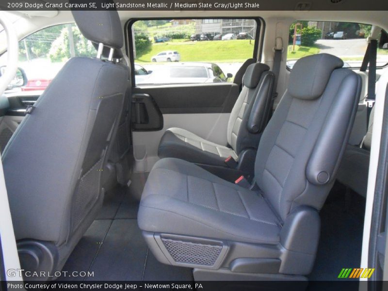 Light Sandstone Metallic / Medium Slate Gray/Light Shale 2009 Dodge Grand Caravan SE