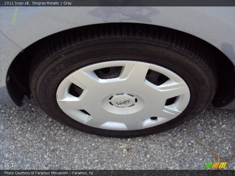 Stingray Metallic / Gray 2011 Scion xB