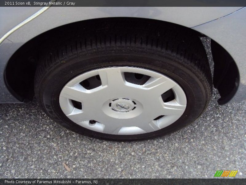 Stingray Metallic / Gray 2011 Scion xB