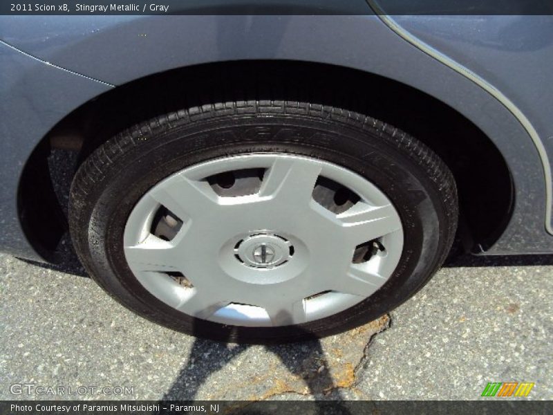 Stingray Metallic / Gray 2011 Scion xB