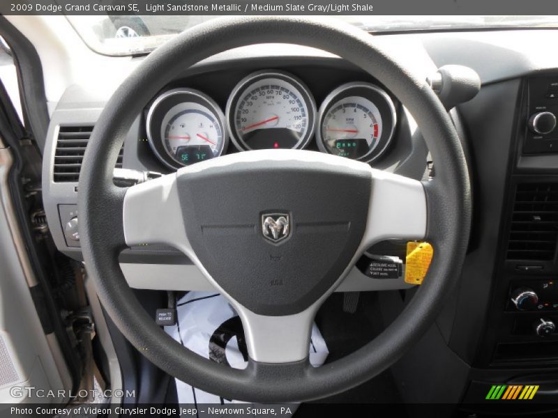 Light Sandstone Metallic / Medium Slate Gray/Light Shale 2009 Dodge Grand Caravan SE
