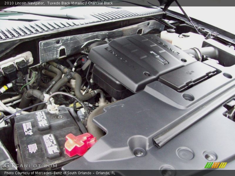 Tuxedo Black Metallic / Charcoal Black 2010 Lincoln Navigator