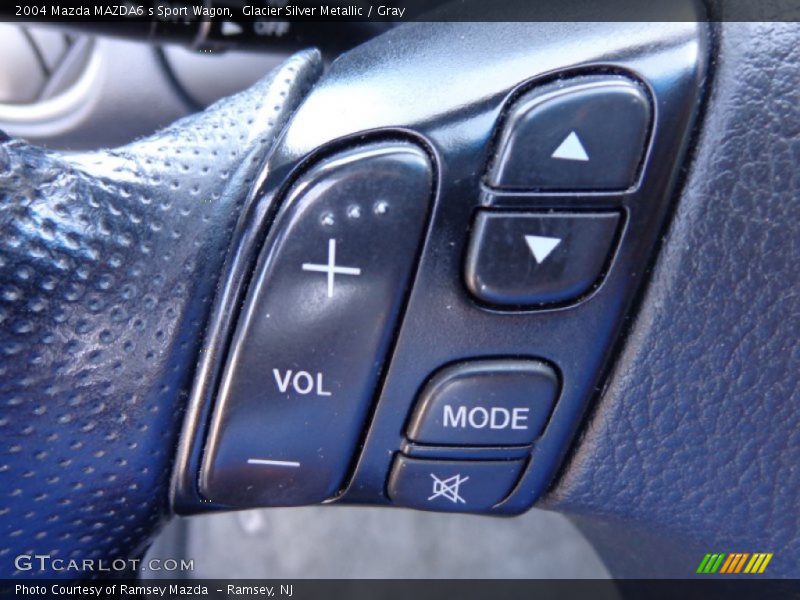 Controls of 2004 MAZDA6 s Sport Wagon