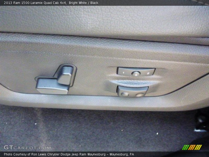 Bright White / Black 2013 Ram 1500 Laramie Quad Cab 4x4