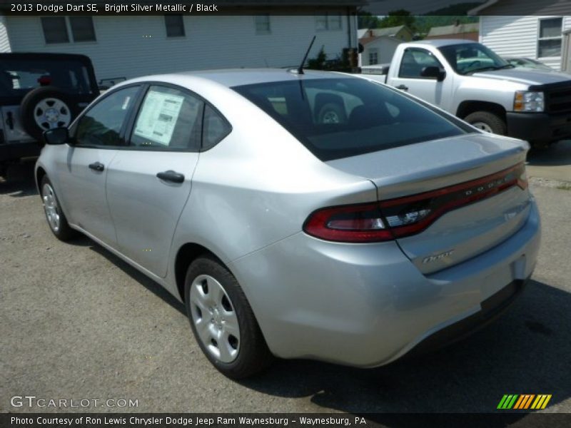 Bright Silver Metallic / Black 2013 Dodge Dart SE