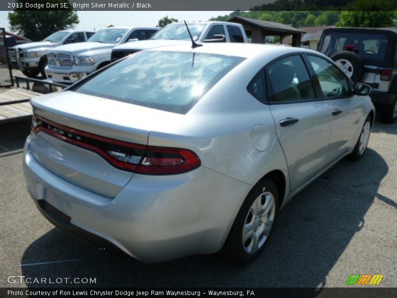 Bright Silver Metallic / Black 2013 Dodge Dart SE