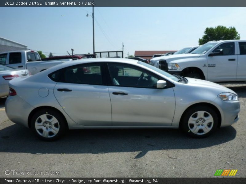 Bright Silver Metallic / Black 2013 Dodge Dart SE