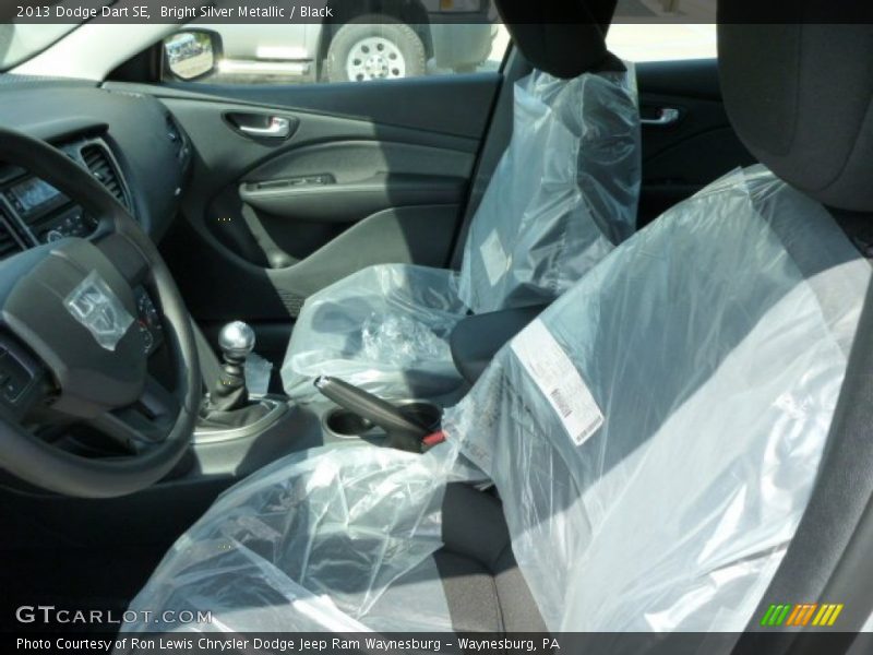 Bright Silver Metallic / Black 2013 Dodge Dart SE