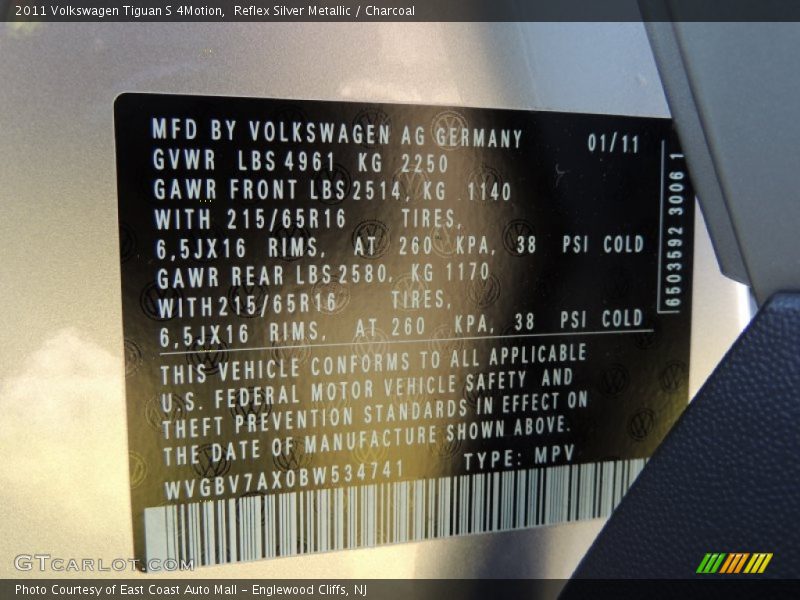 Reflex Silver Metallic / Charcoal 2011 Volkswagen Tiguan S 4Motion