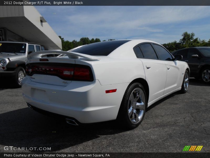 Bright White / Black 2012 Dodge Charger R/T Plus