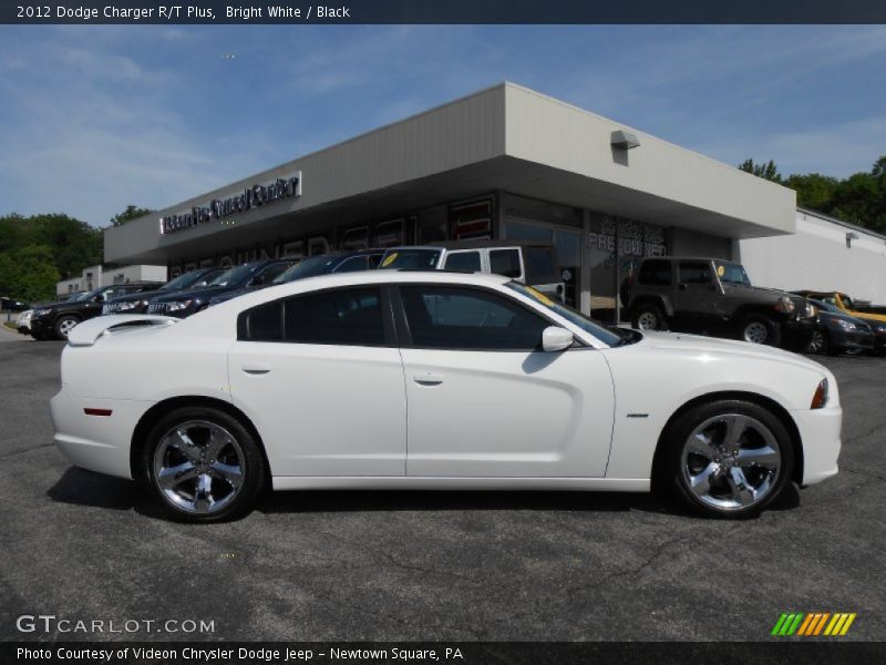 Bright White / Black 2012 Dodge Charger R/T Plus