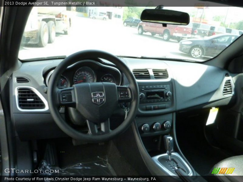 Tungsten Metallic / Black 2013 Dodge Avenger SE