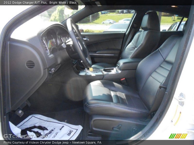 Bright White / Black 2012 Dodge Charger R/T Plus