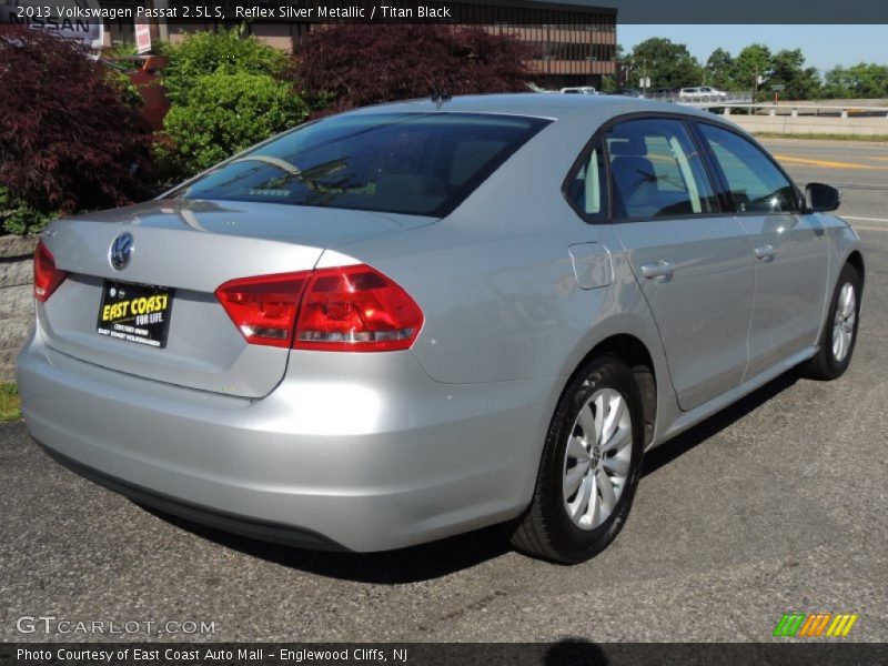 Reflex Silver Metallic / Titan Black 2013 Volkswagen Passat 2.5L S