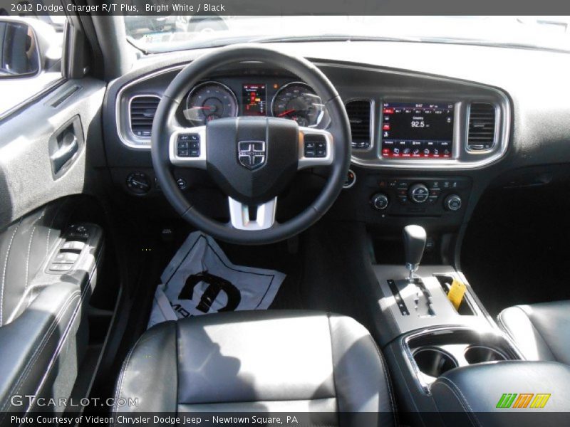 Bright White / Black 2012 Dodge Charger R/T Plus