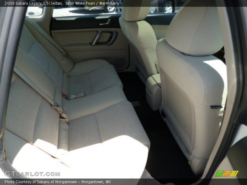 Satin White Pearl / Warm Ivory 2009 Subaru Legacy 2.5i Sedan