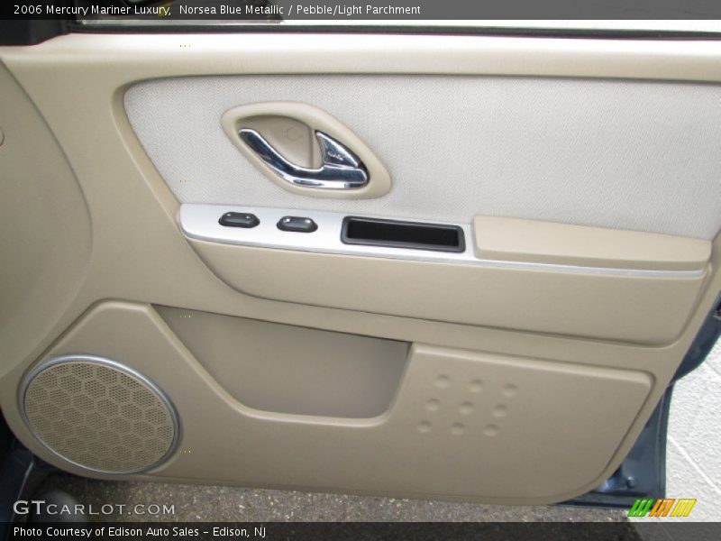 Norsea Blue Metallic / Pebble/Light Parchment 2006 Mercury Mariner Luxury
