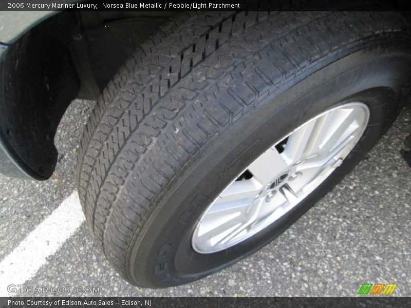 Norsea Blue Metallic / Pebble/Light Parchment 2006 Mercury Mariner Luxury