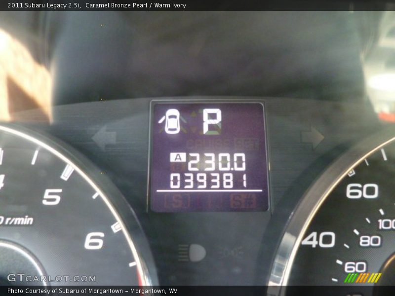 Caramel Bronze Pearl / Warm Ivory 2011 Subaru Legacy 2.5i
