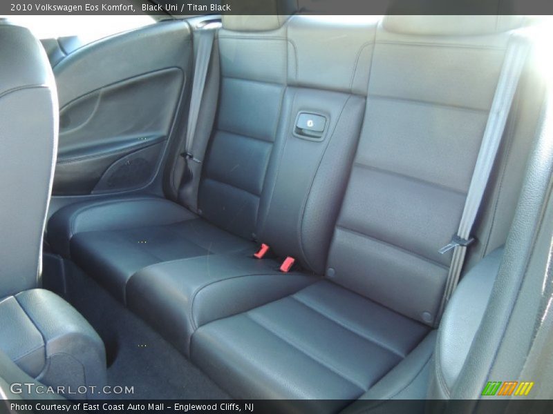 Black Uni / Titan Black 2010 Volkswagen Eos Komfort