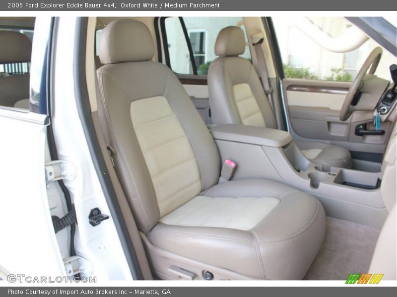 Oxford White / Medium Parchment 2005 Ford Explorer Eddie Bauer 4x4