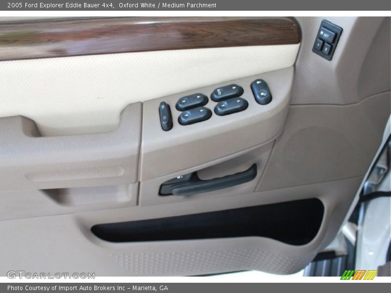 Oxford White / Medium Parchment 2005 Ford Explorer Eddie Bauer 4x4