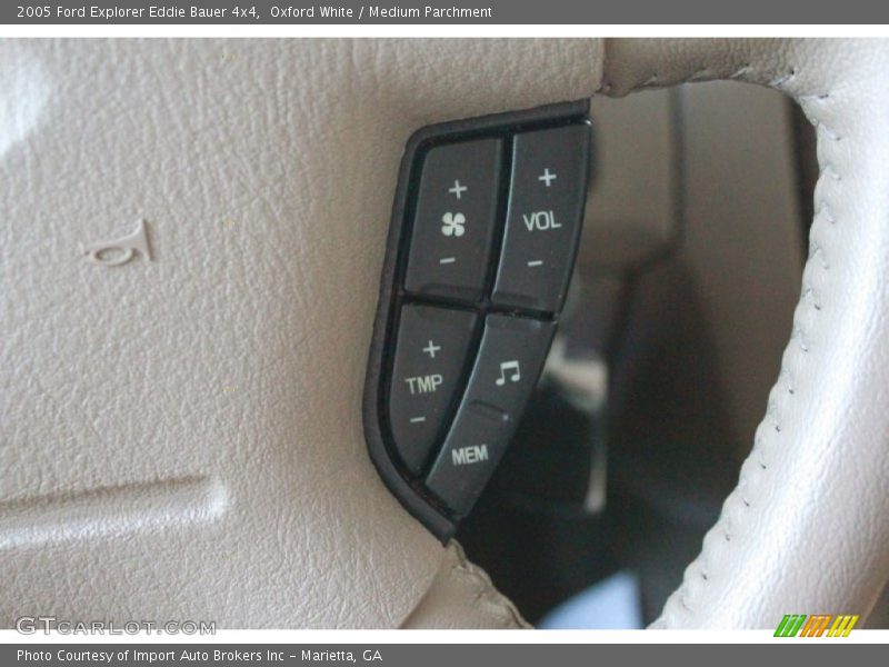Oxford White / Medium Parchment 2005 Ford Explorer Eddie Bauer 4x4