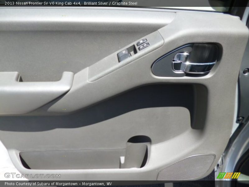 Brilliant Silver / Graphite Steel 2013 Nissan Frontier SV V6 King Cab 4x4