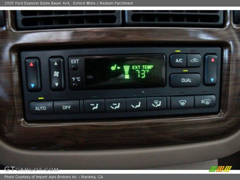 Oxford White / Medium Parchment 2005 Ford Explorer Eddie Bauer 4x4