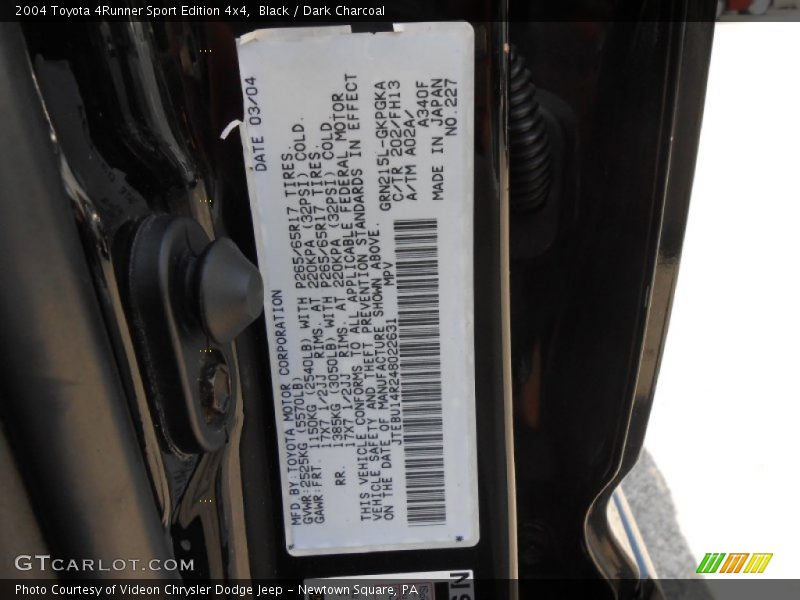 Black / Dark Charcoal 2004 Toyota 4Runner Sport Edition 4x4