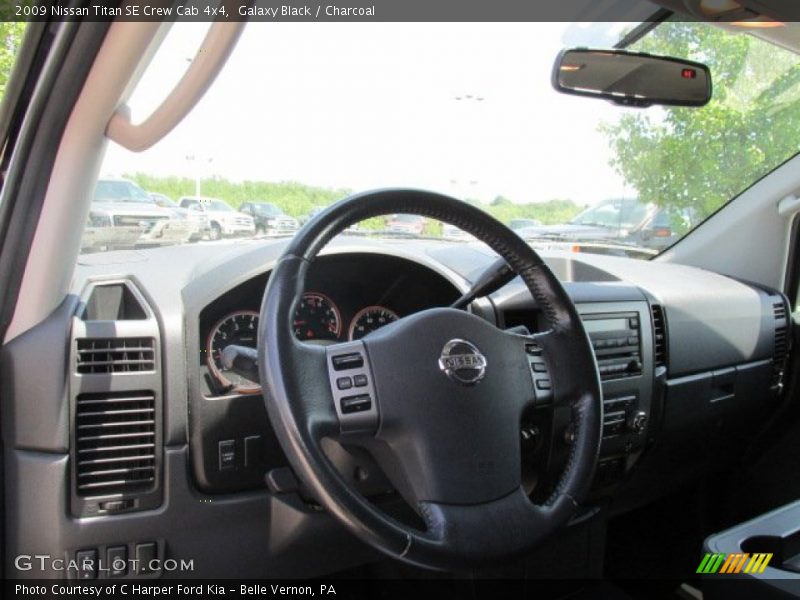 Galaxy Black / Charcoal 2009 Nissan Titan SE Crew Cab 4x4