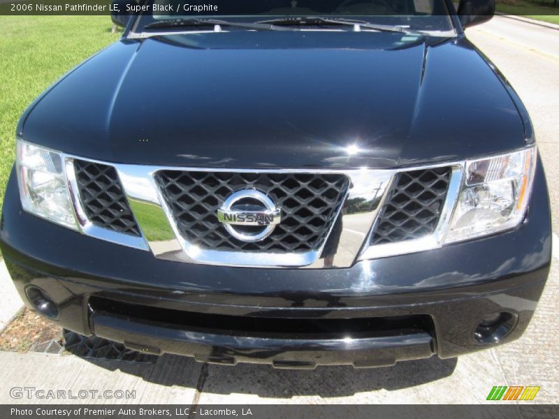 Super Black / Graphite 2006 Nissan Pathfinder LE