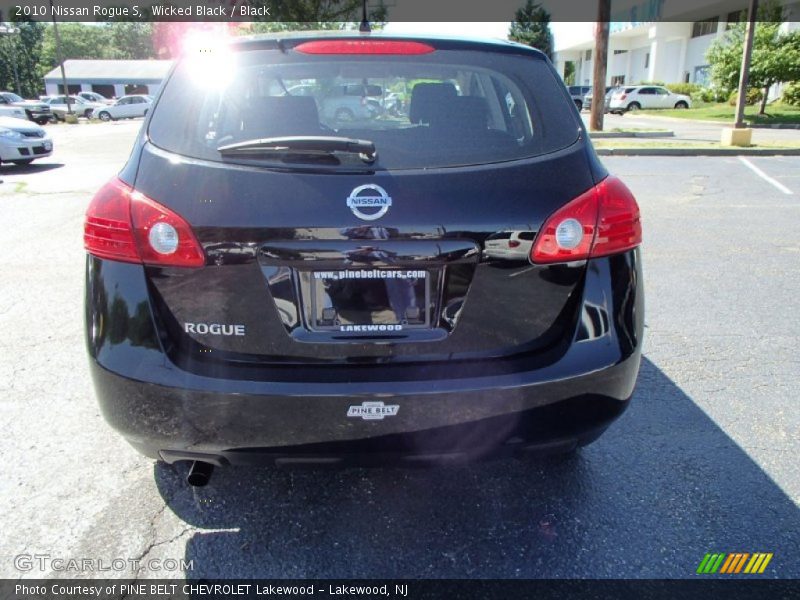 Wicked Black / Black 2010 Nissan Rogue S