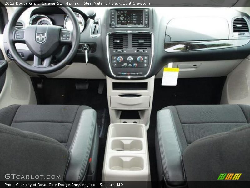 Maximum Steel Metallic / Black/Light Graystone 2013 Dodge Grand Caravan SE