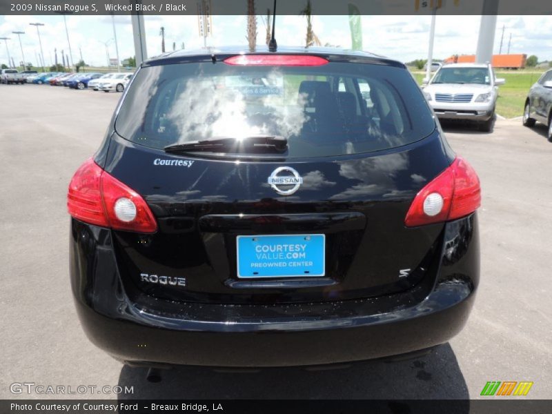 Wicked Black / Black 2009 Nissan Rogue S