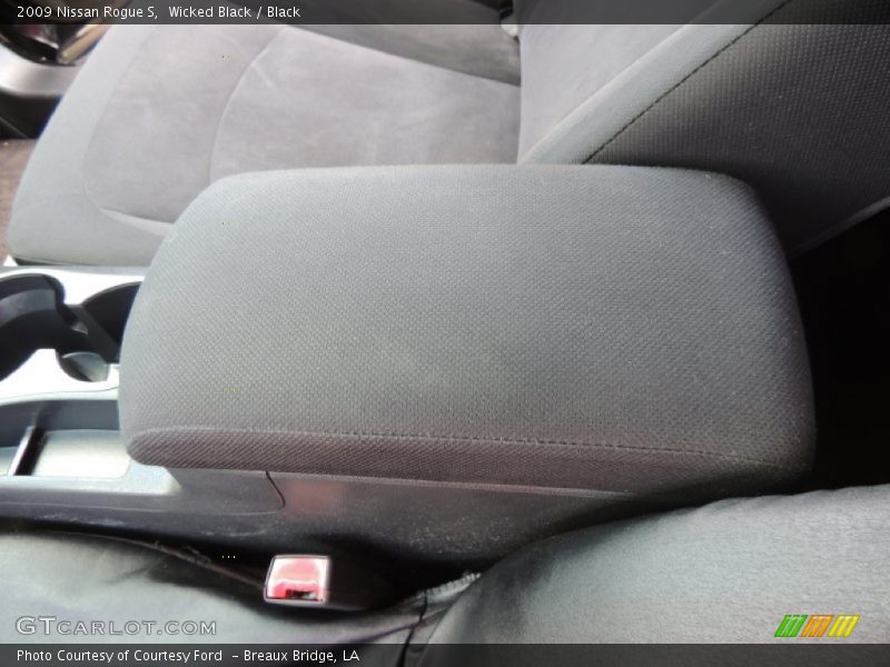 Wicked Black / Black 2009 Nissan Rogue S