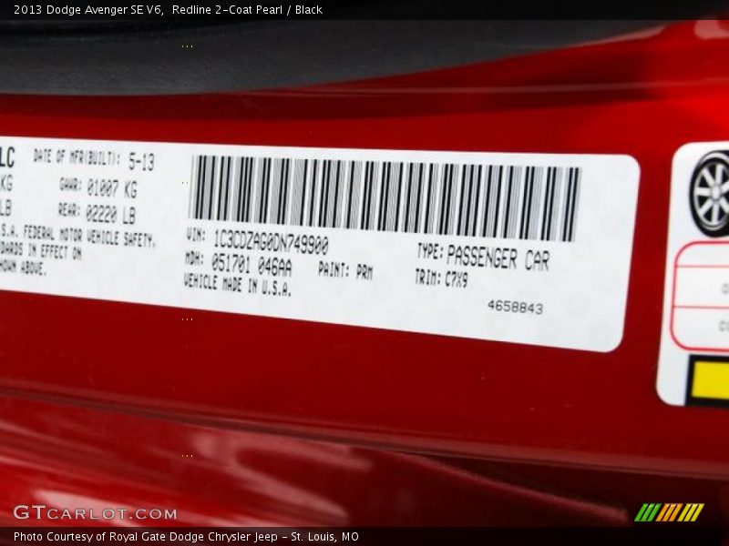 Redline 2-Coat Pearl / Black 2013 Dodge Avenger SE V6