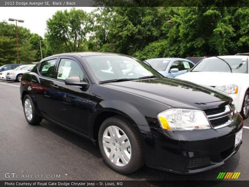 Black / Black 2013 Dodge Avenger SE