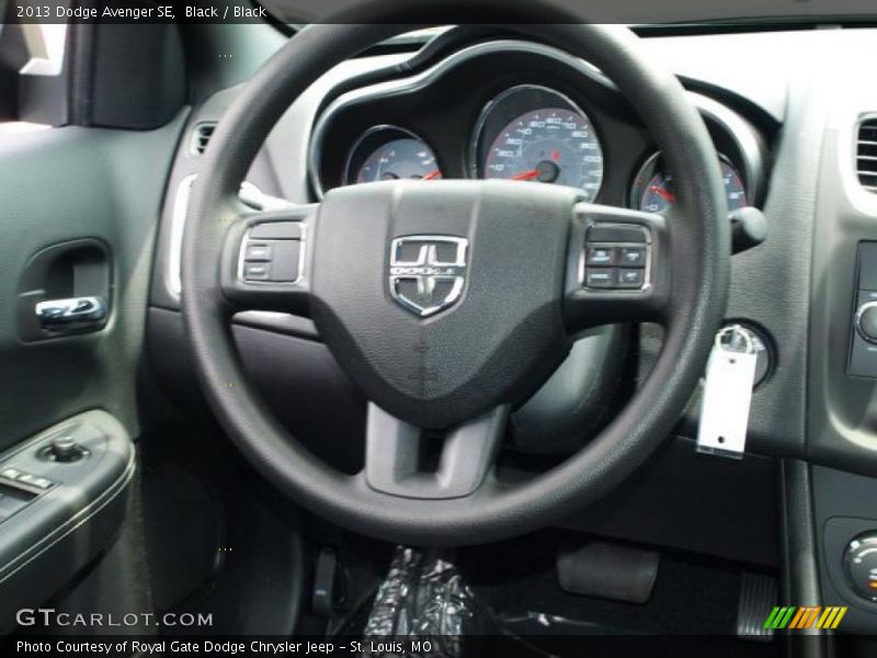 Black / Black 2013 Dodge Avenger SE