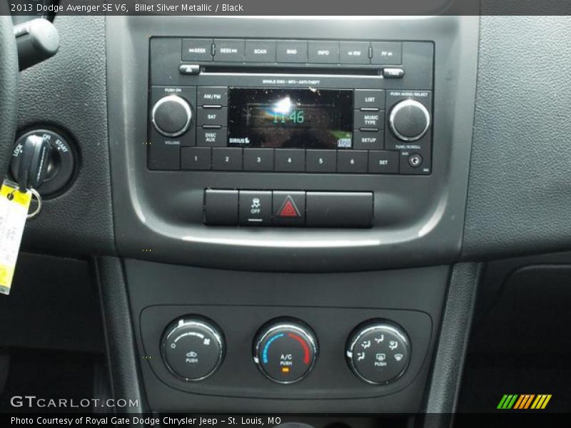 Billet Silver Metallic / Black 2013 Dodge Avenger SE V6