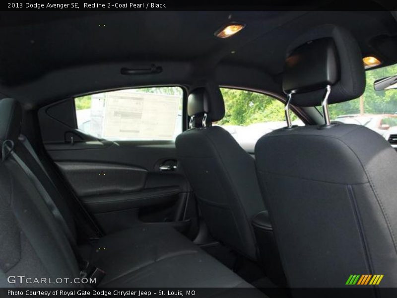 Redline 2-Coat Pearl / Black 2013 Dodge Avenger SE