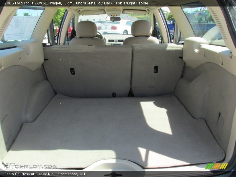 Light Tundra Metallic / Dark Pebble/Light Pebble 2006 Ford Focus ZXW SES Wagon