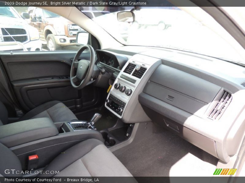 Bright Silver Metallic / Dark Slate Gray/Light Graystone 2009 Dodge Journey SE