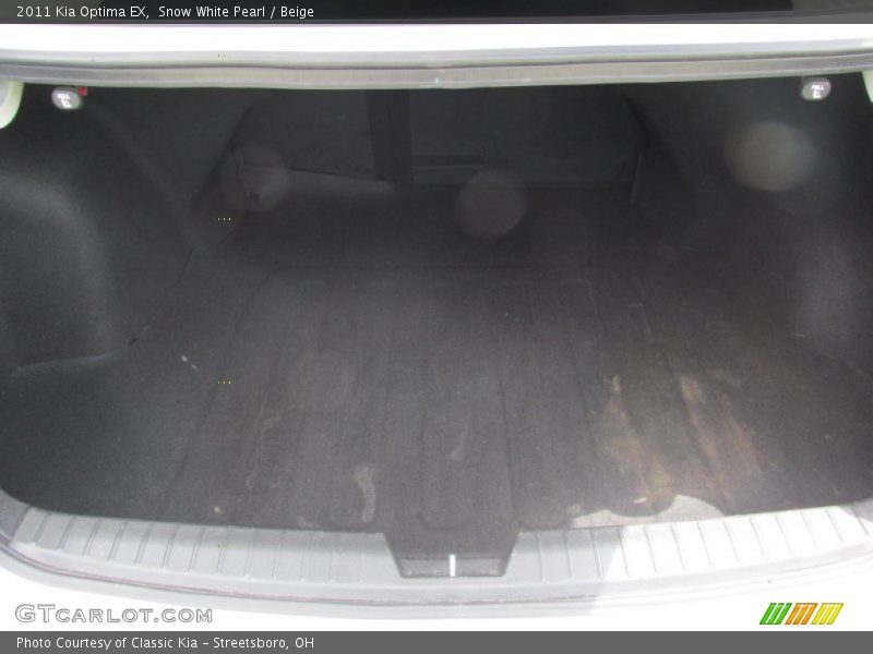 Snow White Pearl / Beige 2011 Kia Optima EX