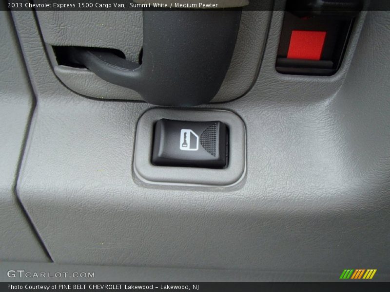 Summit White / Medium Pewter 2013 Chevrolet Express 1500 Cargo Van