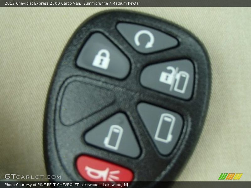 Summit White / Medium Pewter 2013 Chevrolet Express 2500 Cargo Van