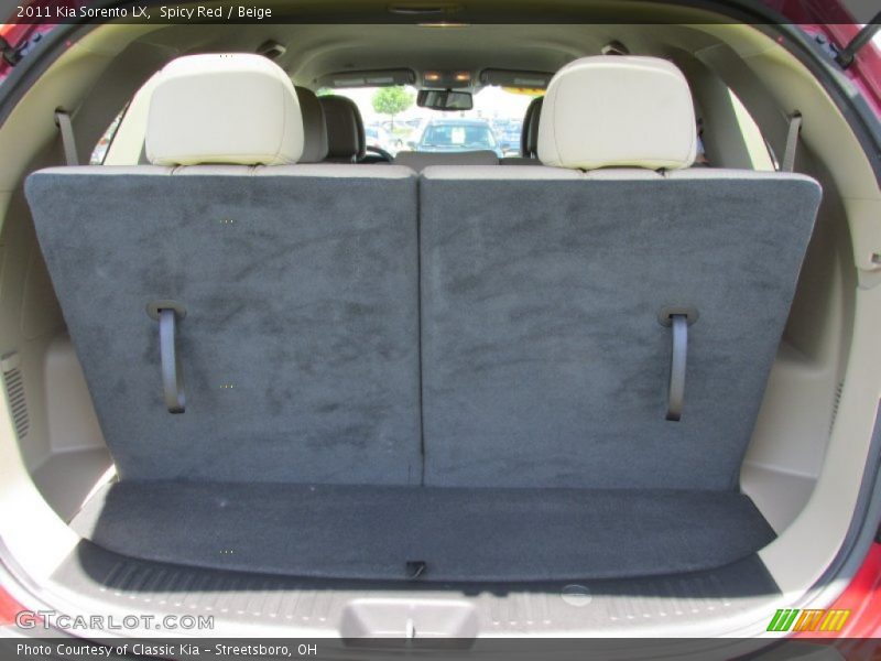 Spicy Red / Beige 2011 Kia Sorento LX