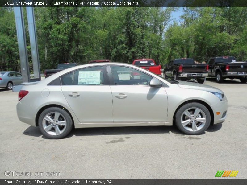 Champagne Silver Metallic / Cocoa/Light Neutral 2013 Chevrolet Cruze LT